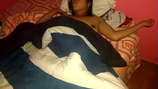 My friend touches me without me noticing and I like it