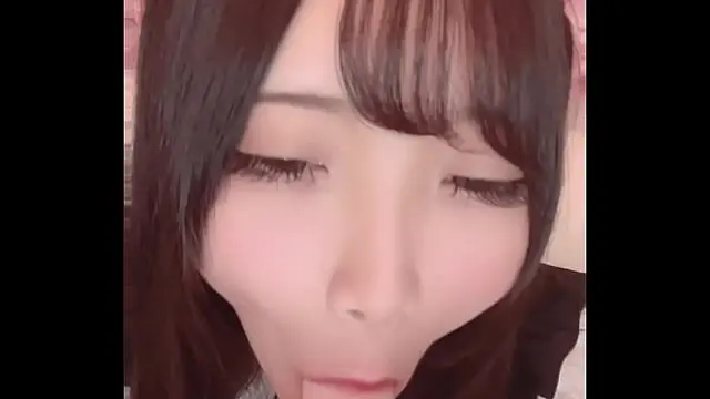 Dual-Tongued Babe's Dirty Blowjob