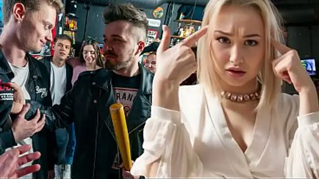 HUNT4K&period; I'm not a dummie&period;&period;&period; My pussy pays my bills