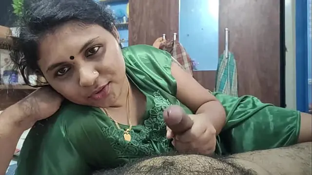 Horny Indian Bhabhi Seduces Driver for Rough Sex