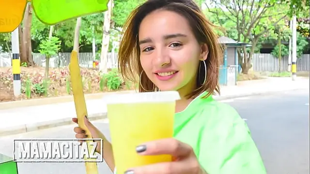 MAMACITAZ - &lpar;Julia Garcia&comma; Charles Gomez&rpar; Street Vendor Colombiana Teenager Gets Her Latina Pussy Filled With Cock