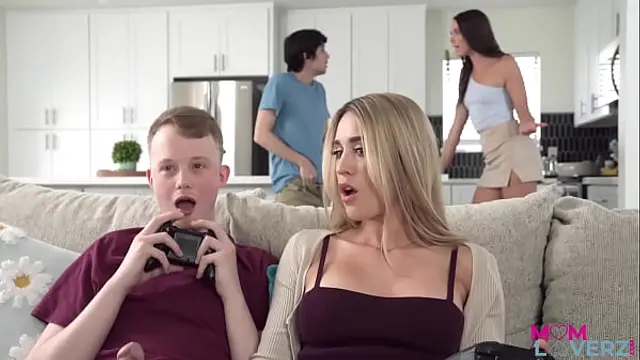 Katrina Colt&comma; Sarah Taylor In Stepmom Swap S2-E4