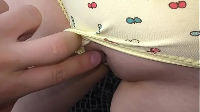 REALLY&excl; my friend's Daughter ask me to look at the pussy &period; First time takes a dick in hand and mouth &lpar; Part 1 &rpar;