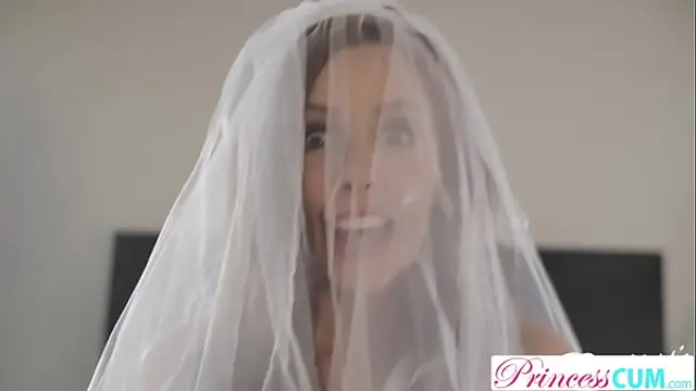 Vanna Bardot tells Stepbro&comma; "I'm going to FUCK your brains out tonight" - S4&colon;E9